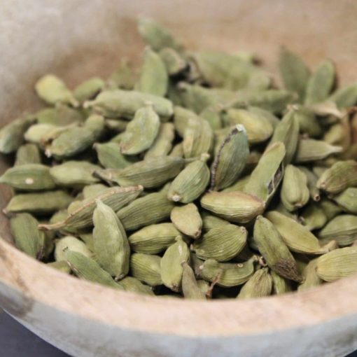 Cardamome verte en graines entière bio - Les épices curieuses