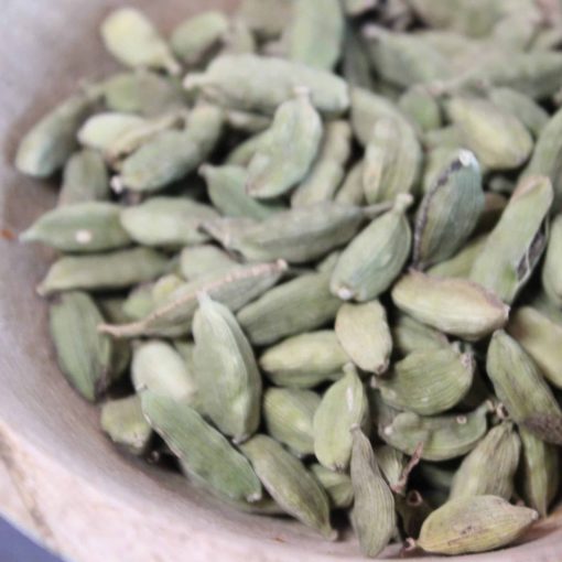 Cardamome verte en graines entière bio - Les épices curieuses