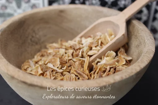 Oignons en lamelle grillée et toastée - Les épices curieuses
