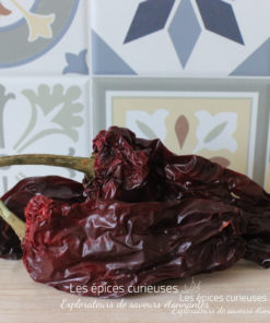 Piment Pimientos entier et séché - Les épices curieuses