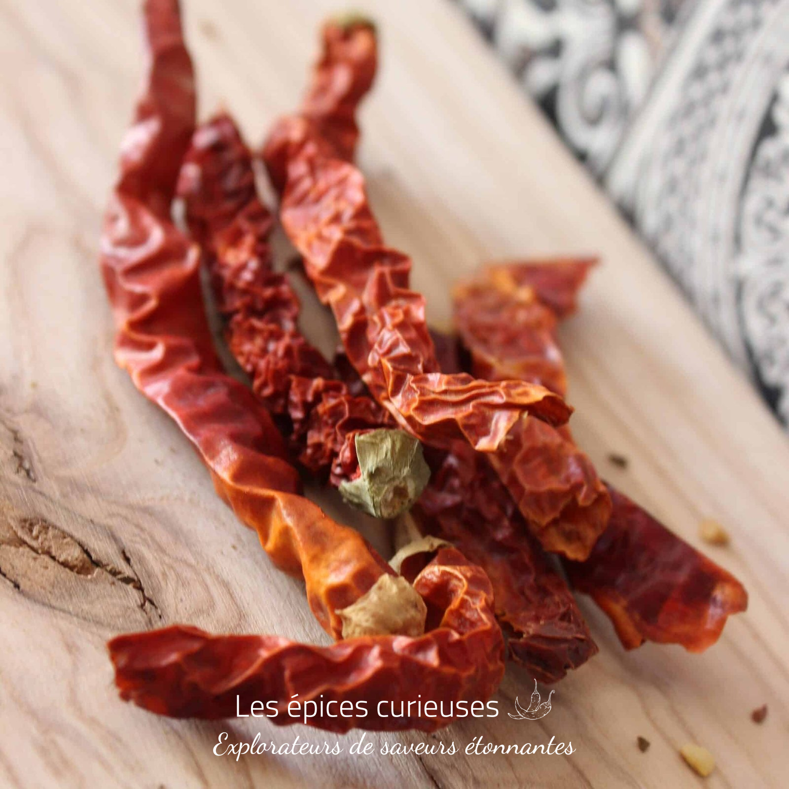 Piment Cornes de Xian – Entier et séché – Les épices curieuses Piment Cornes de Xian - Entier et séché - Les épices curieuses