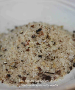 Fleur de sel aux poivres du monde - Les épices curieuses