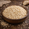 Bol de flocons d’avoine sur une table en bois rustique, parfait pour un petit-déjeuner sain et nutritif.