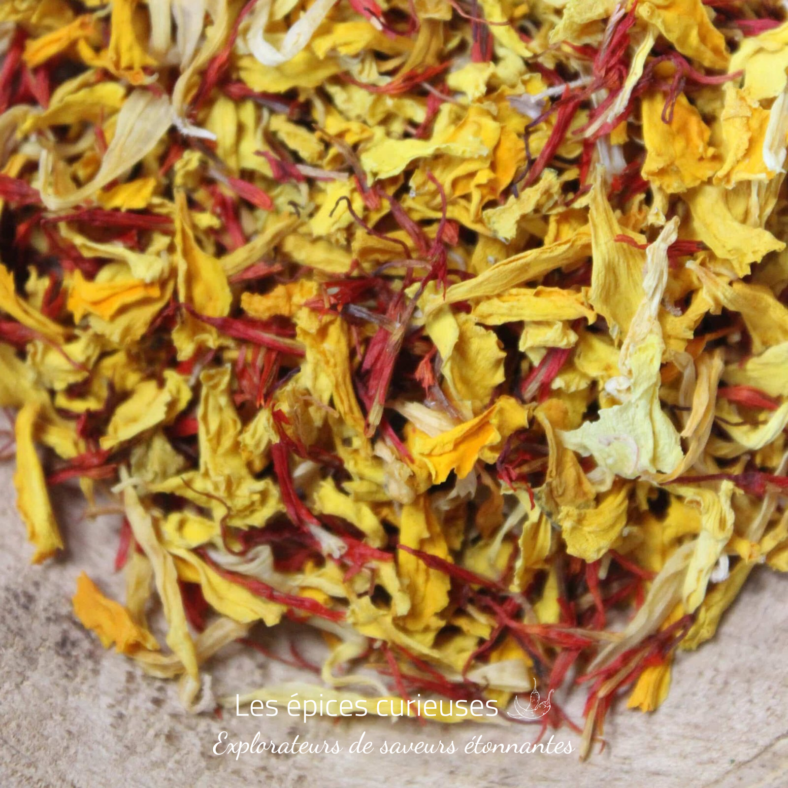 Pétales de fleurs comestibles – souci et carthame – Les épices curieuses Pétales de fleurs comestibles - souci et carthame - Les épices curieuses