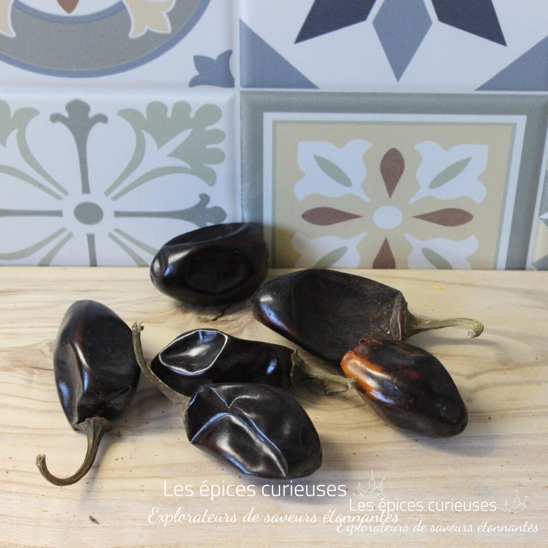 Piment Cascabel – Entier et séché – Les épices curieuses Piment Cascabel - Entier et séché - Les épices curieuses