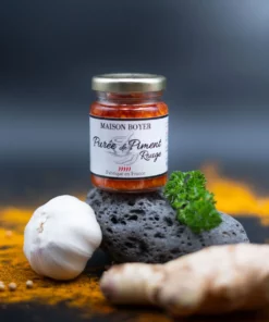 Bocal de purée de piment rouge Maison Boyer avec ail, gingembre et herbes, fabriqué en France.